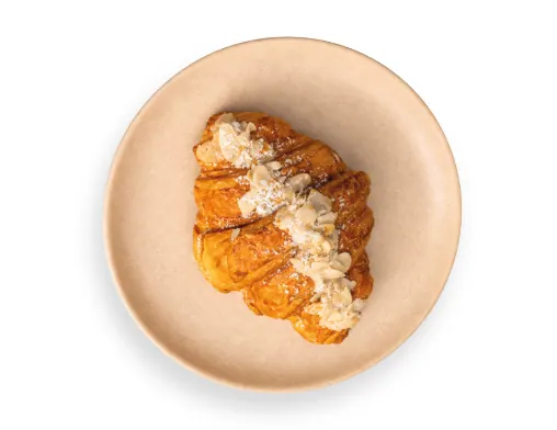 Almond croissant - 150 g at LOOP Café