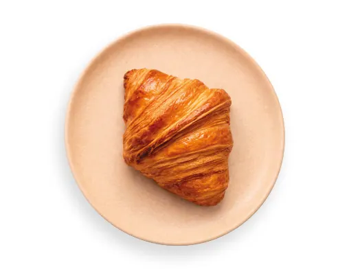Classic croissant - 90 g at LOOP Café
