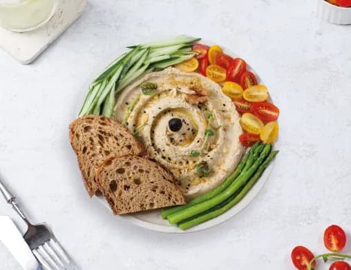 Garden Glow Hummus Plate at LOOP Café Pererenan