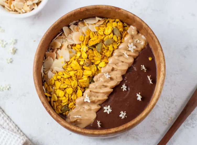Snickers Smoothie Bowl at LOOP Café Pererenan, Bali